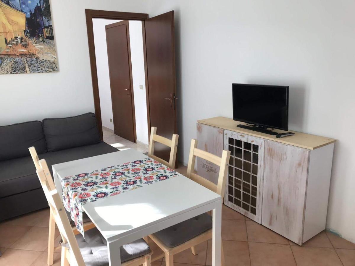 Aria Di Casa B&B Cantù Eksteriør billede