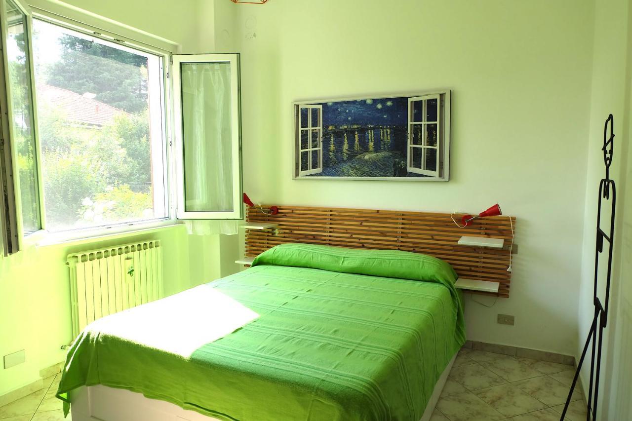 Aria Di Casa B&B Cantù Eksteriør billede