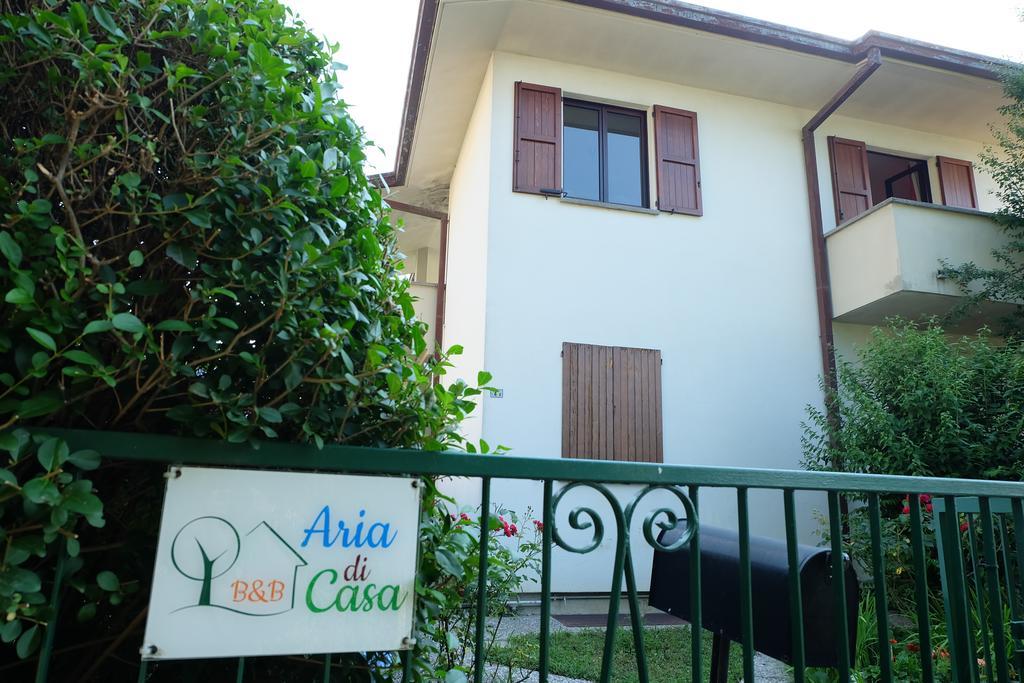 Aria Di Casa B&B Cantù Eksteriør billede