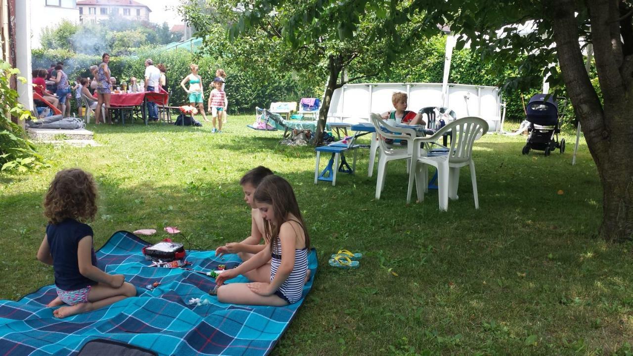 Aria Di Casa B&B Cantù Eksteriør billede
