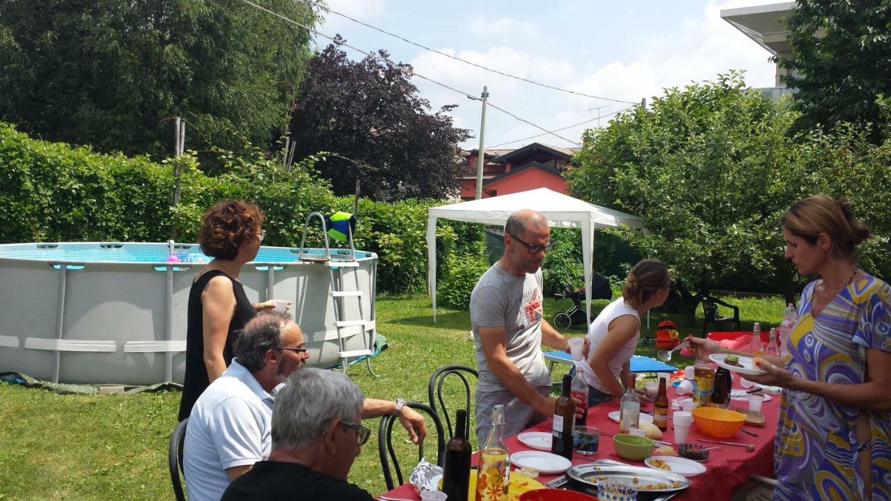 Aria Di Casa B&B Cantù Eksteriør billede